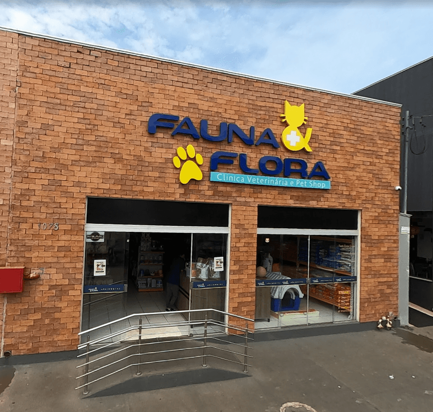Fachada Fauna & Flora